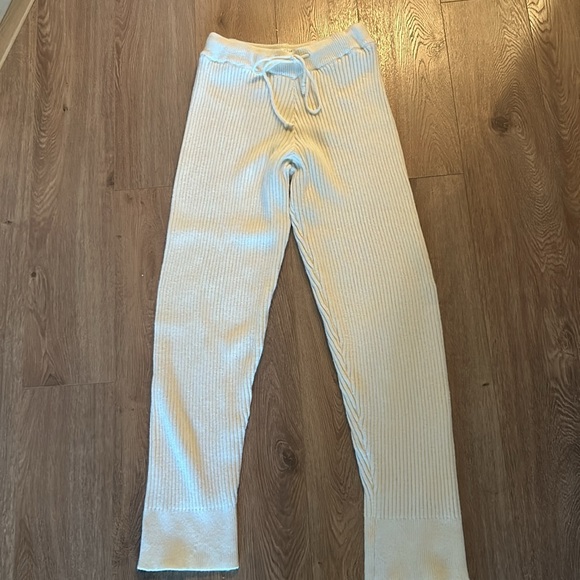 Gorgeous Knit joggers size Small like new - Picture 3 of 8